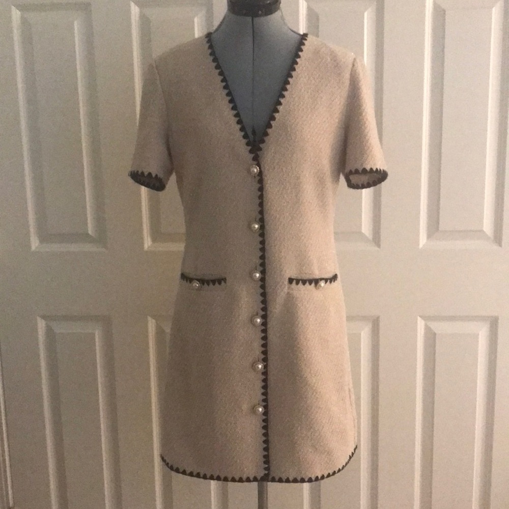 Alexia Admore Tan Boucle Tweed Dress Black Scalloped Trim Rhinestone Buttons 8 - Picture 3 of 16